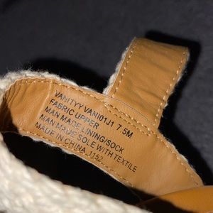 Women’s wedges size 7.5